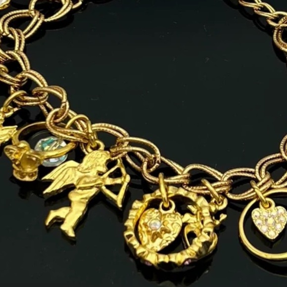 Kirks Folly charm bracelet crystal gold rings hearts cherubs dangles -Bnwot - Picture 8 of 15